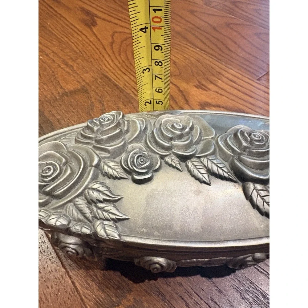 Godinger Silver Plate Rose Pattern Oval Velvet Lined Jewelry Box